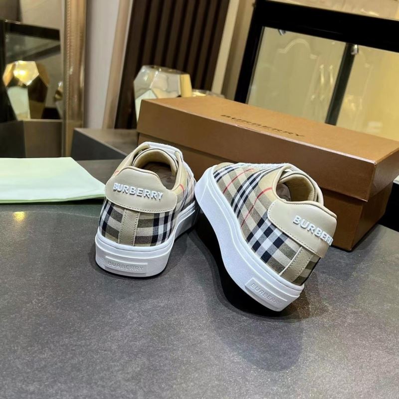 Burberry Low Shoes